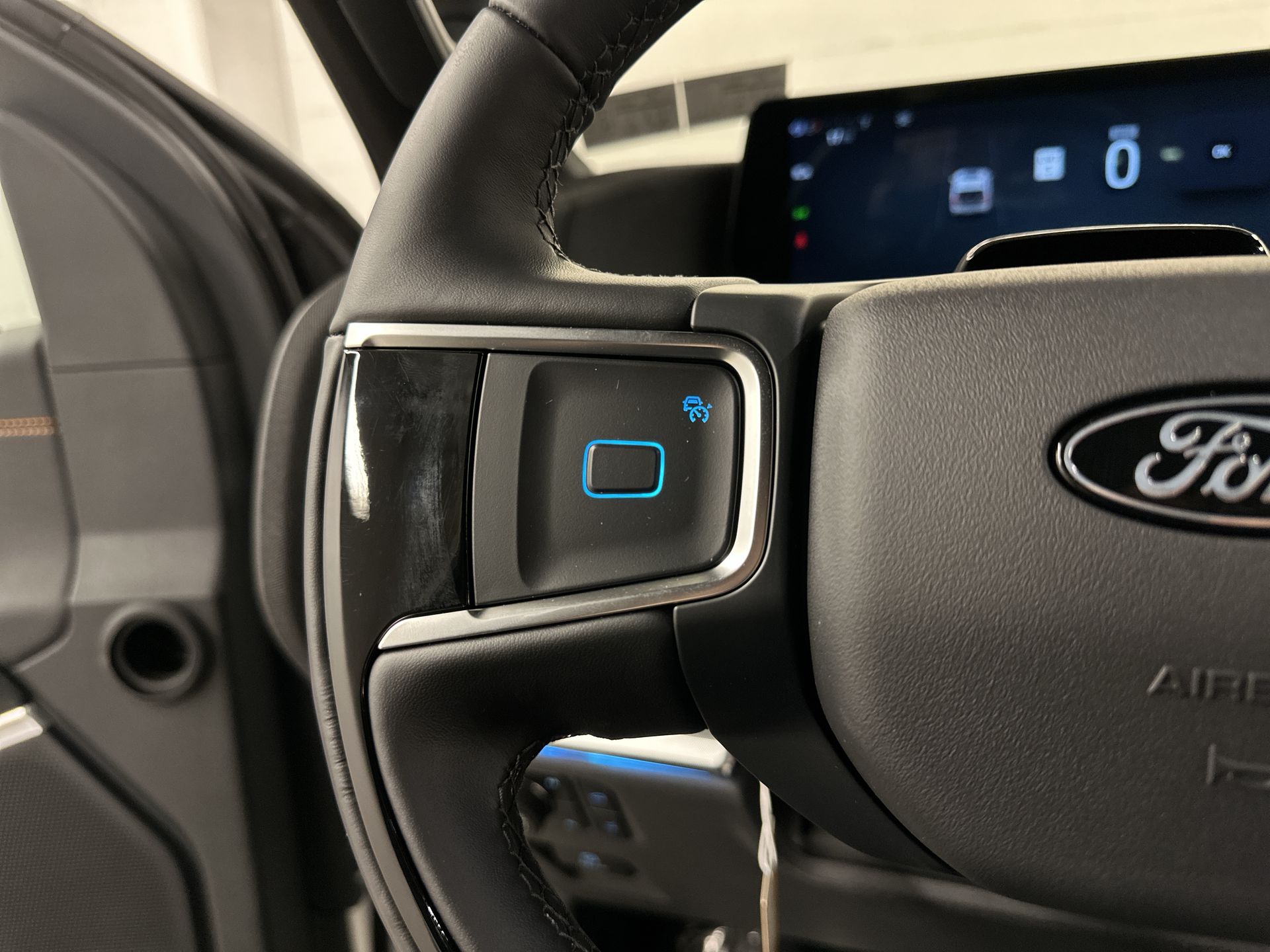 Thumbnail: 2025 Ford Expedition - 9