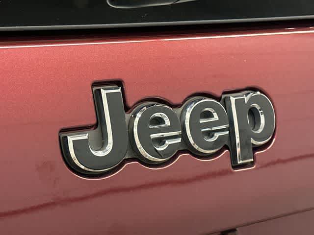 Thumbnail: 2019 Jeep Cherokee - 27