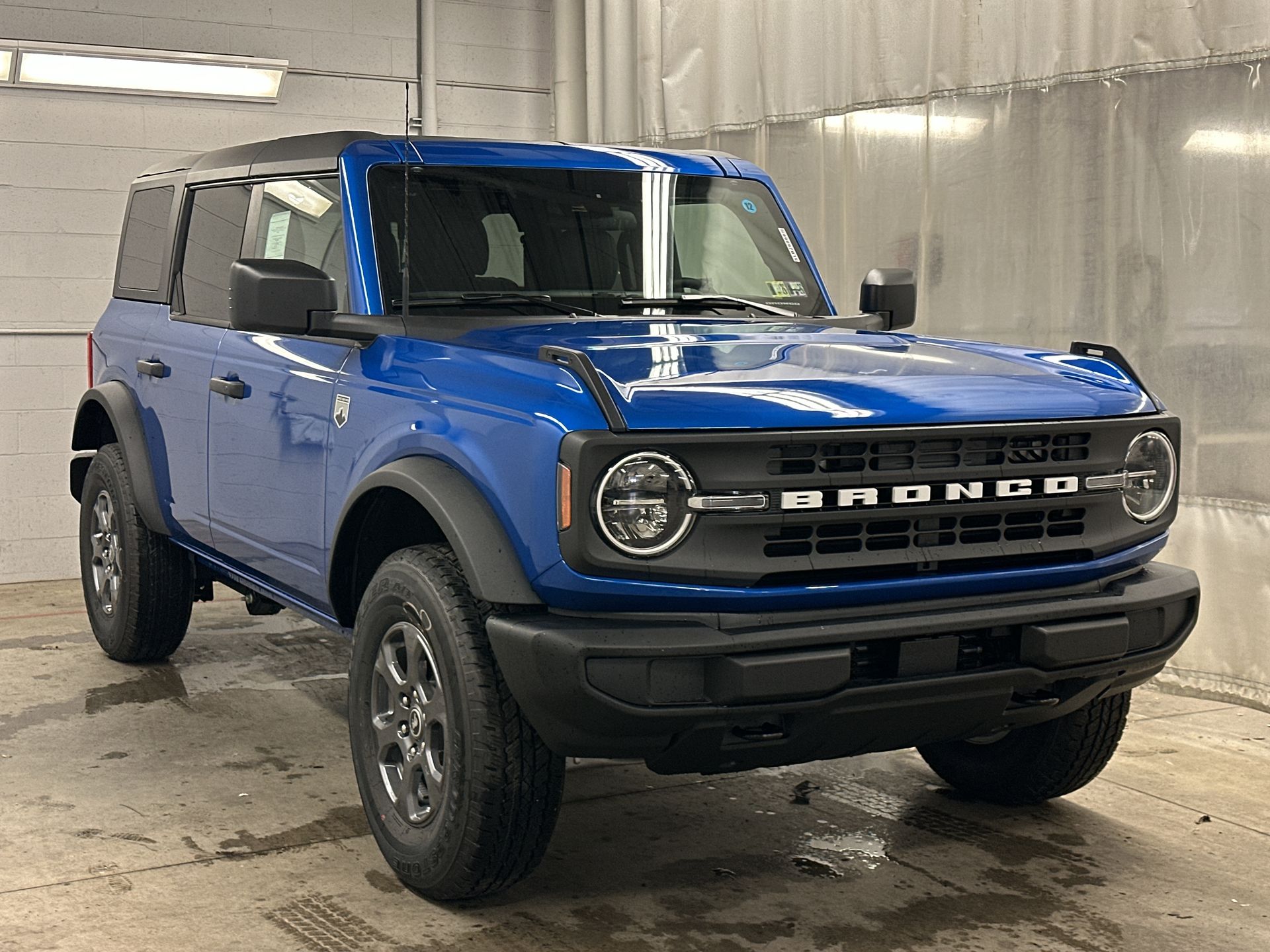 Thumbnail: 2025 Ford Bronco - 30