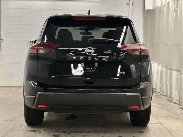 Thumbnail: 2024 Nissan Rogue - 4
