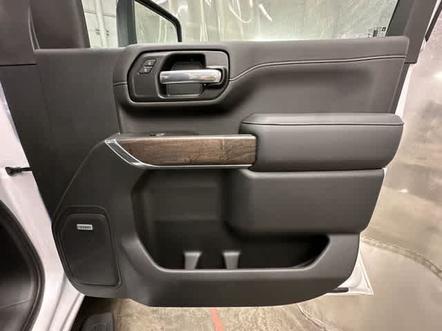 Thumbnail: 2022 GMC Sierra 2500 - 24