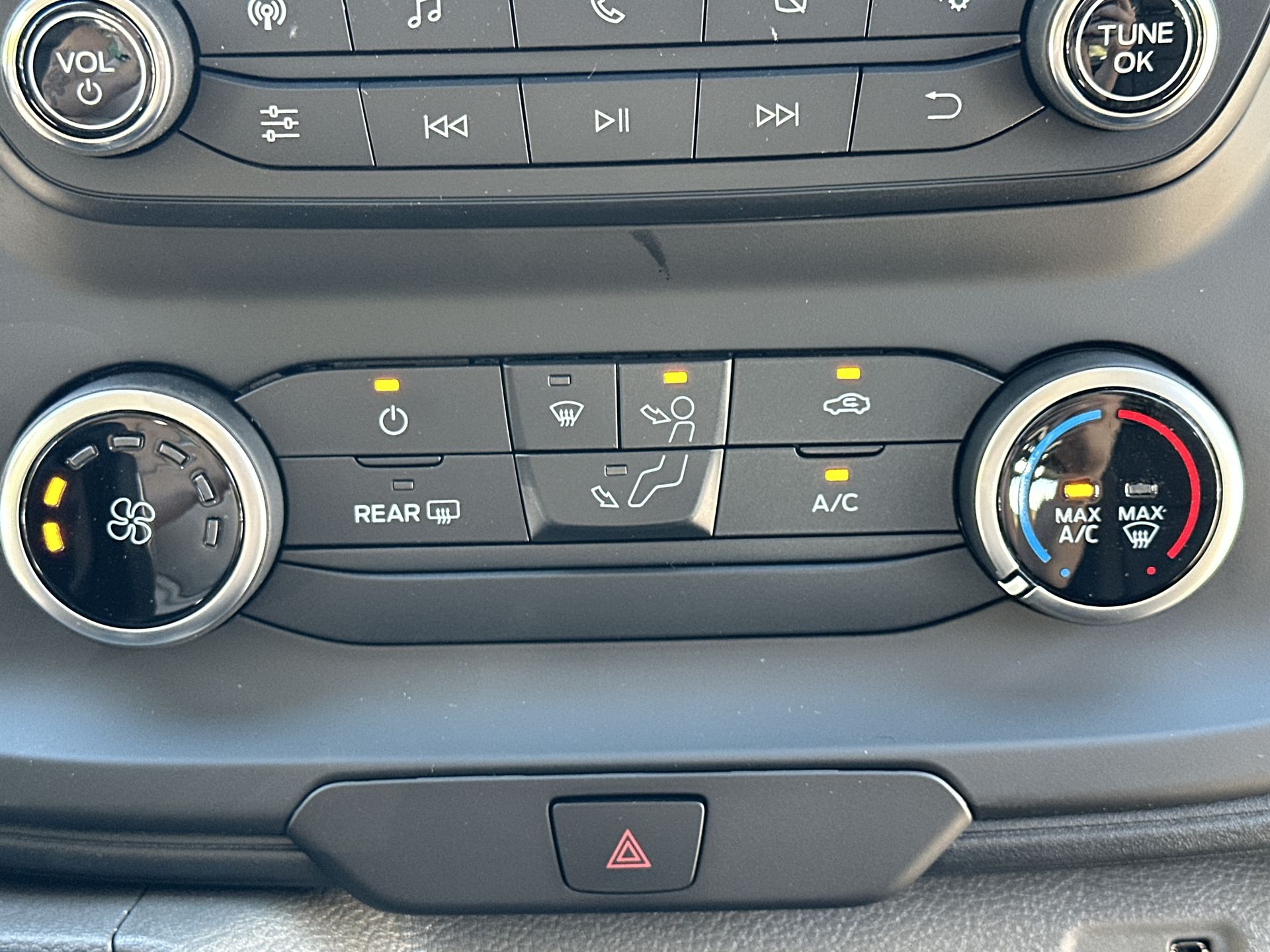 Thumbnail: 2025 Ford Transit Series - 12