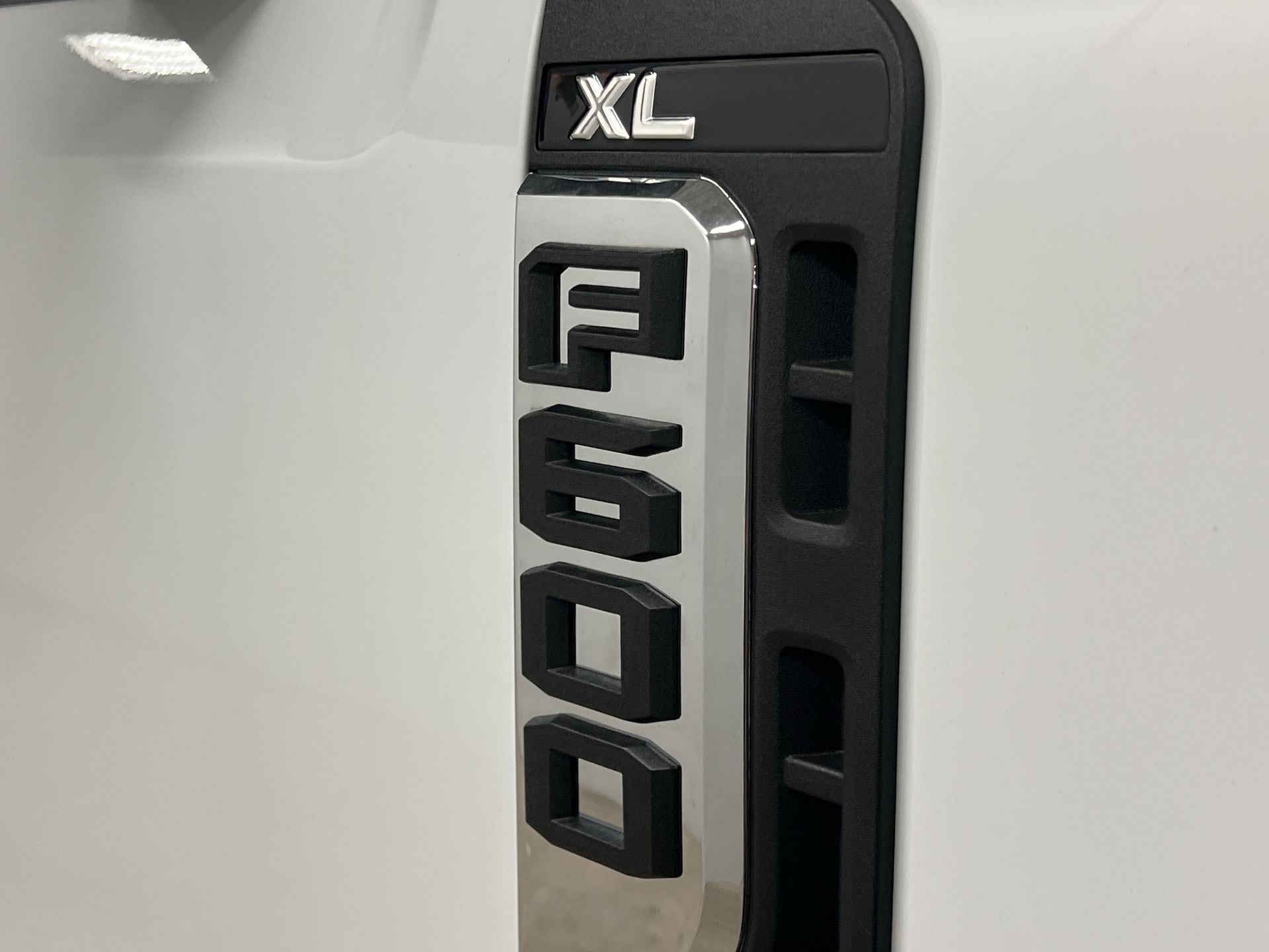 Thumbnail: 2025 Ford  - 20