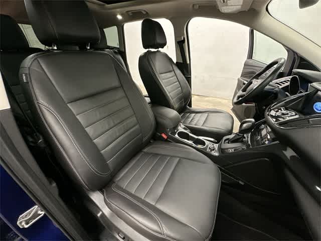 Thumbnail: 2016 Ford Escape - 22