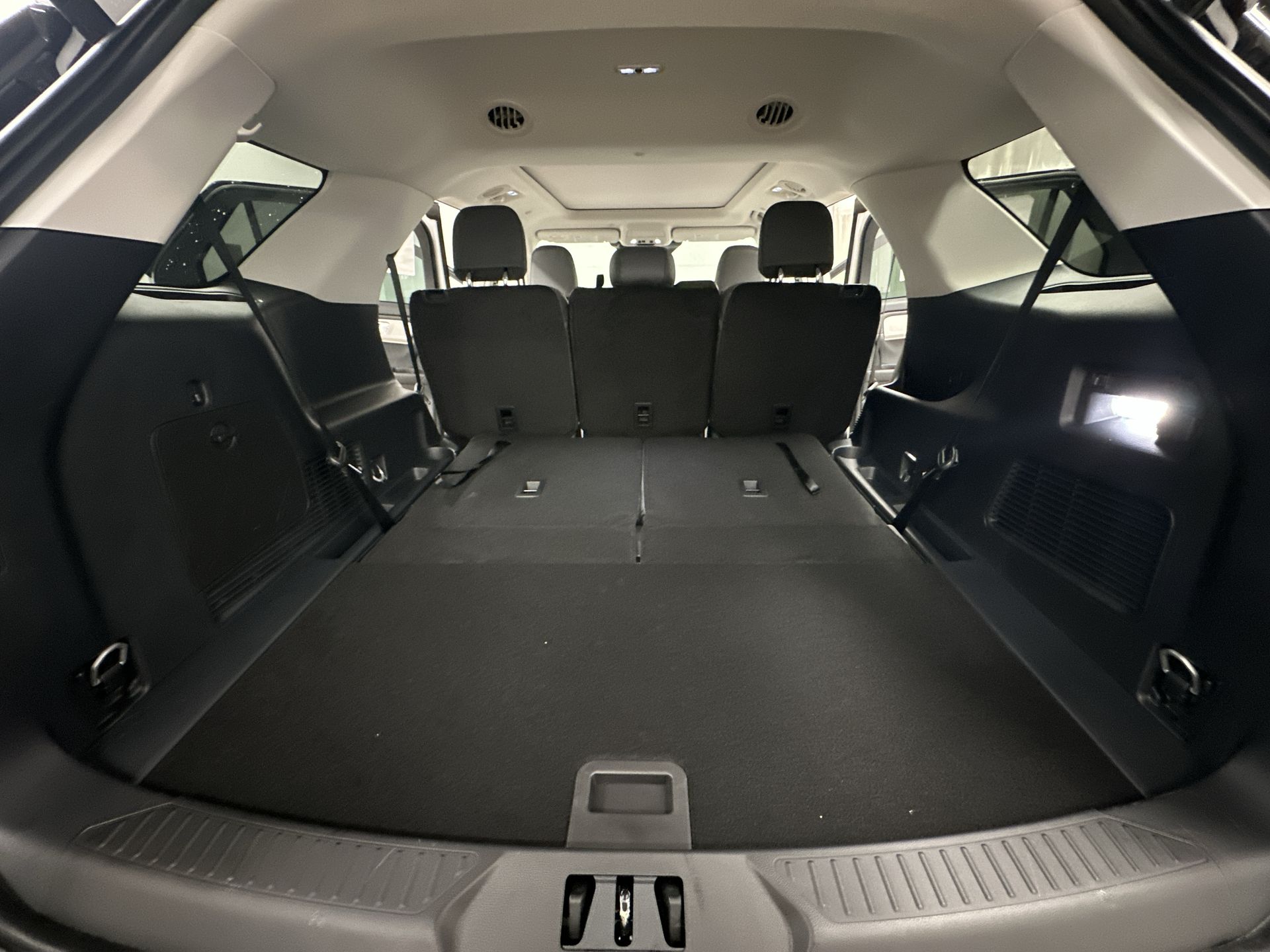 Thumbnail: 2026 Ford Explorer - 27