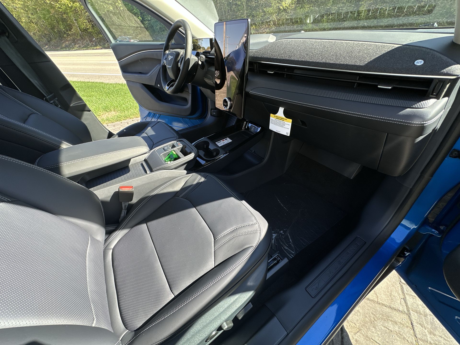 Thumbnail: 2025 Ford Mustang Mach-E - 21