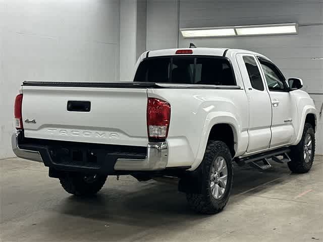Thumbnail: 2017 Toyota Tacoma - 29
