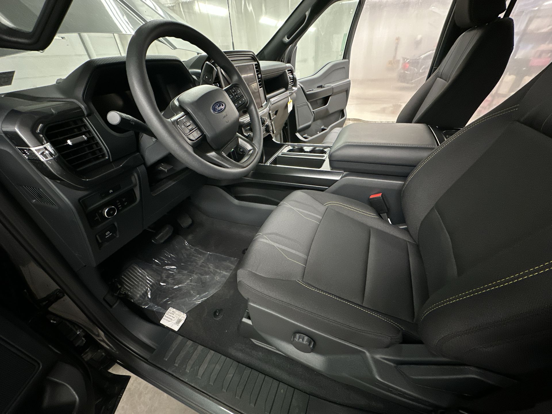2025 Ford F-150 STX - Photo 22