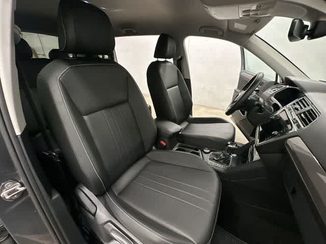 Thumbnail: 2023 Volkswagen Tiguan - 22