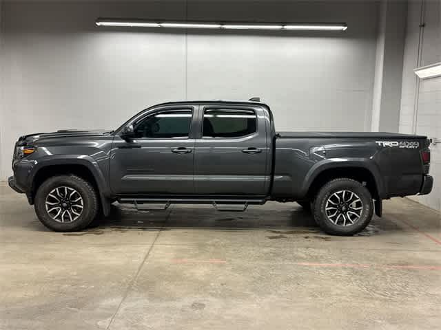 2020 Toyota Tacoma TRD Sport photo 2