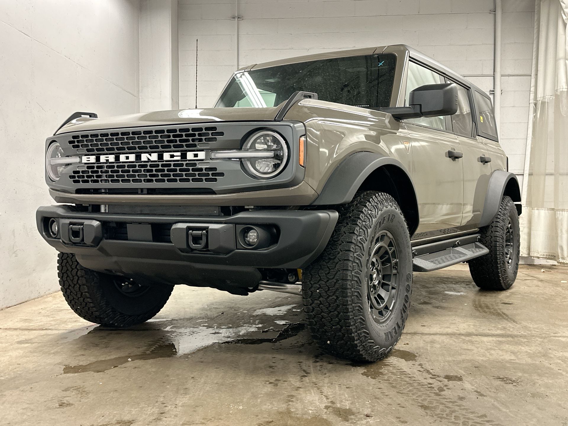 Thumbnail: 2026 Ford Bronco - 37