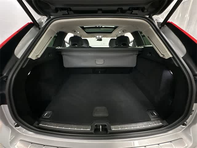 2023 Volvo XC60 B5 Plus 27