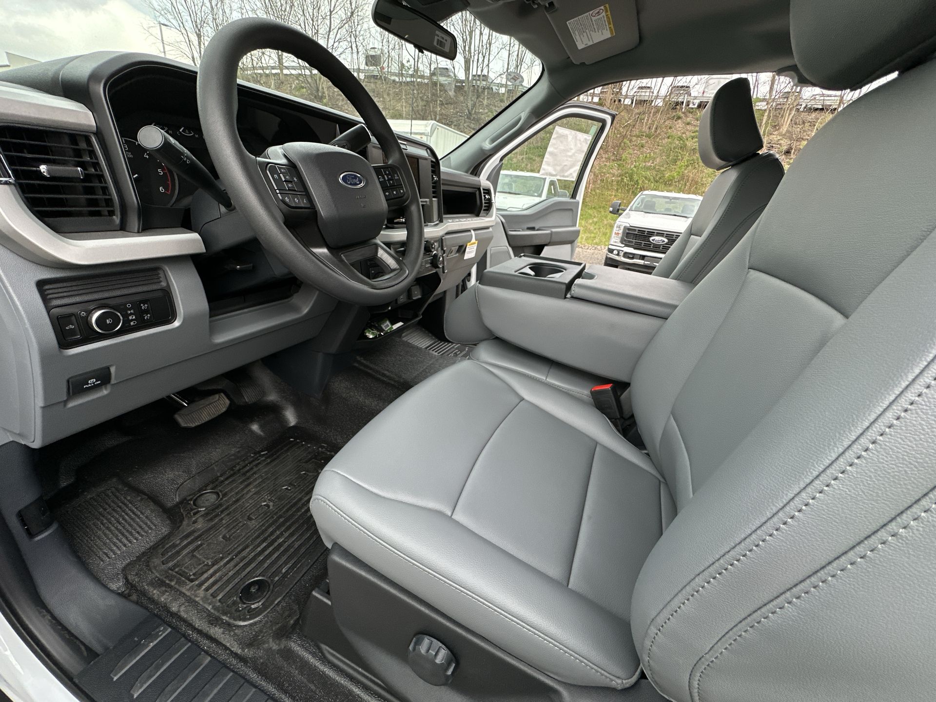 Thumbnail: 2025 Ford Econoline - 13