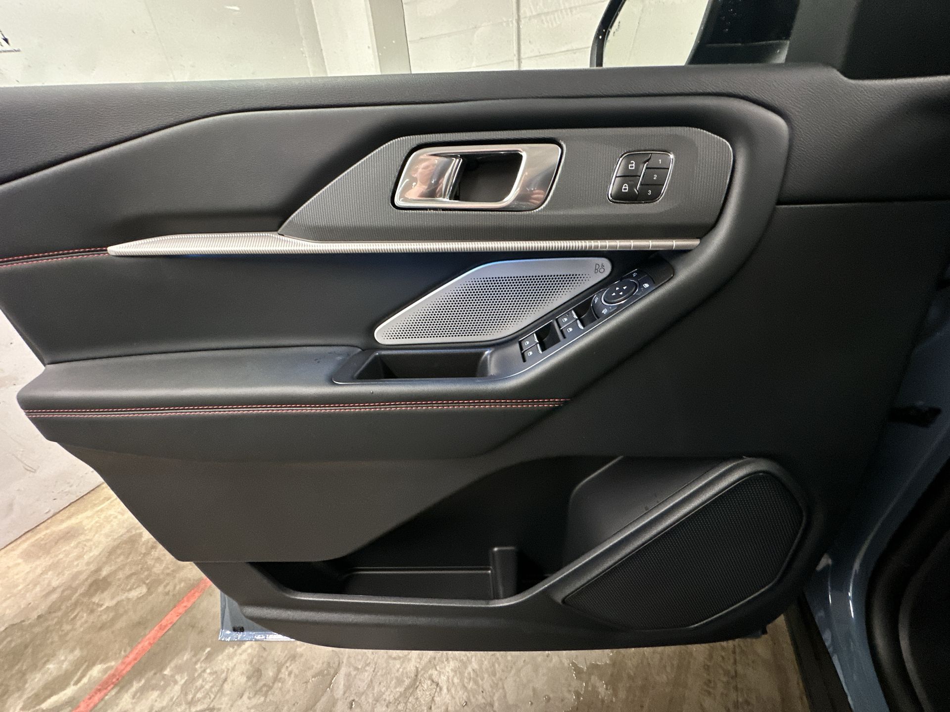 Thumbnail: 2026 Ford Explorer - 17