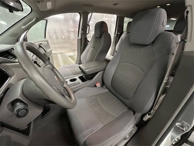 Thumbnail: 2014 Chevrolet Traverse - 14