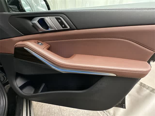 2023 BMW X5 xDrive45e 25