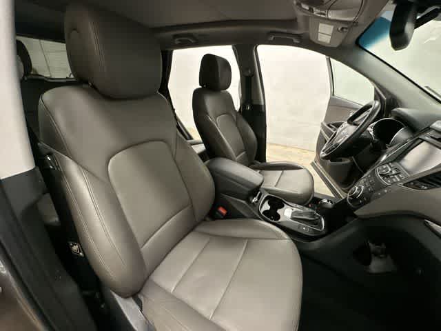 Thumbnail: 2014 Hyundai Santa Fe - 23