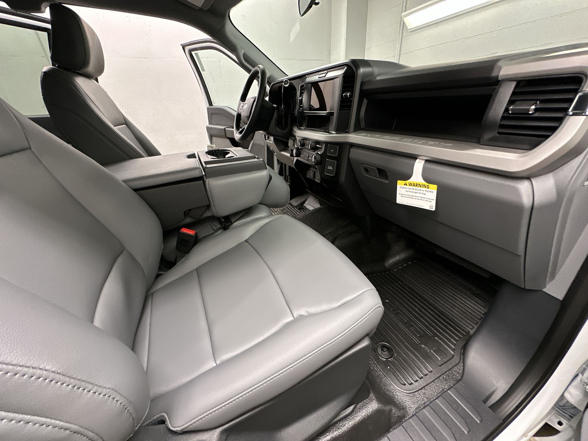 Thumbnail: 2025 Ford Econoline - 17