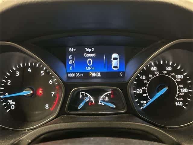 Thumbnail: 2016 Ford Focus - 6