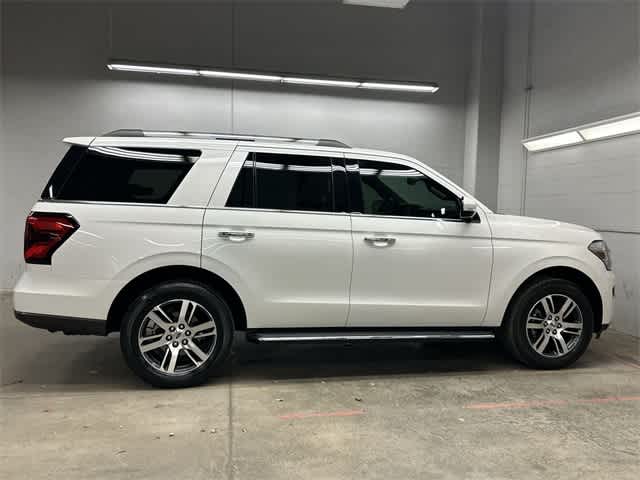 2022 Ford Expedition Limited photo 3