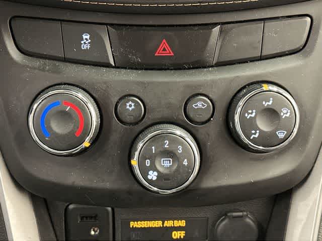 Thumbnail: 2019 Chevrolet Trax - 13