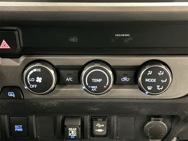Thumbnail: 2019 Toyota Tacoma - 12