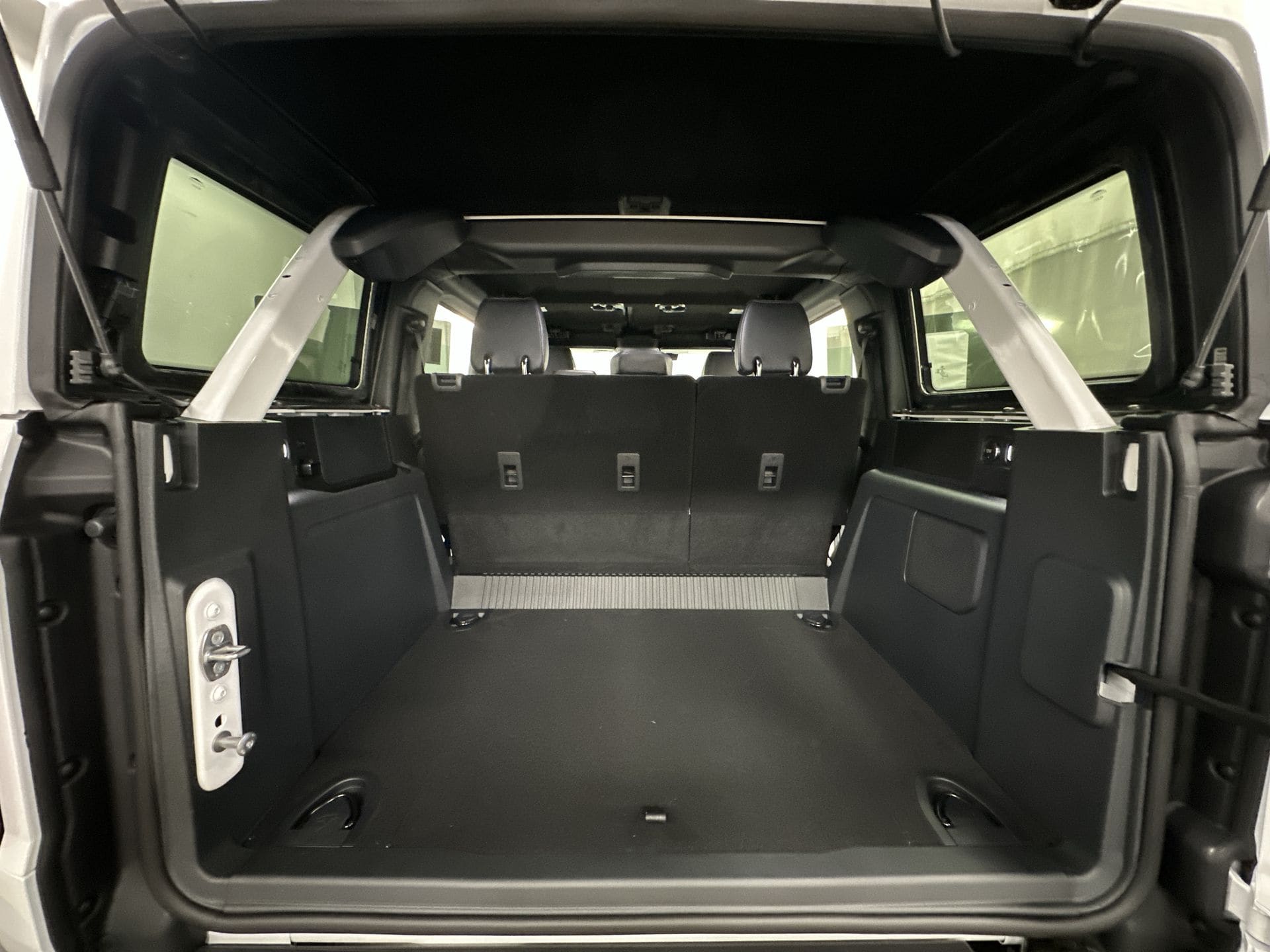 Thumbnail: 2025 Ford Bronco - 25