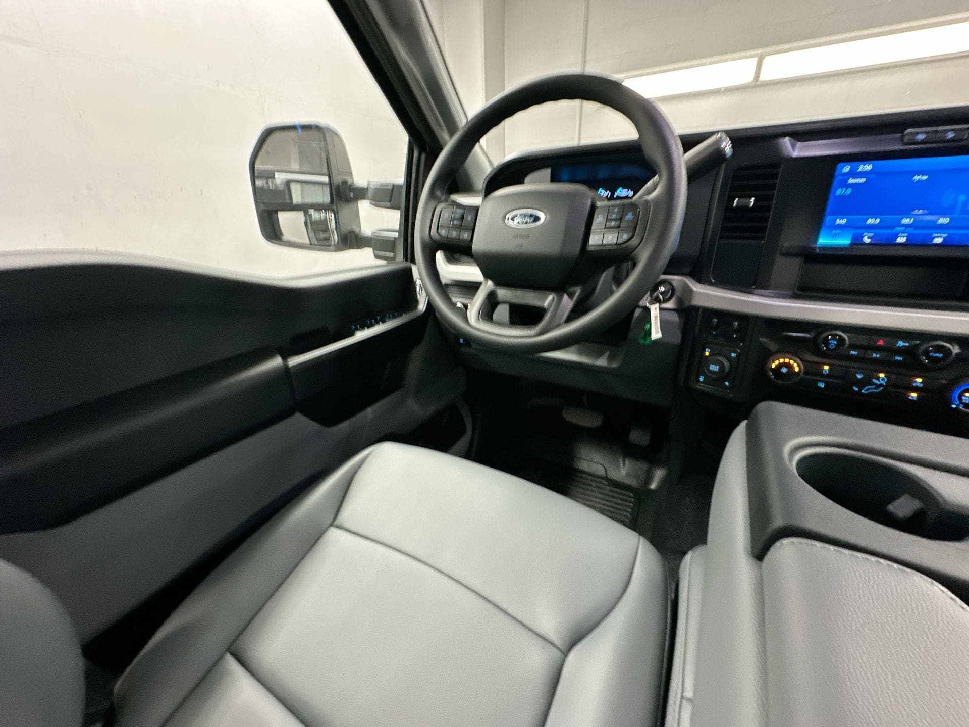 Thumbnail: 2026 Ford Econoline - 9