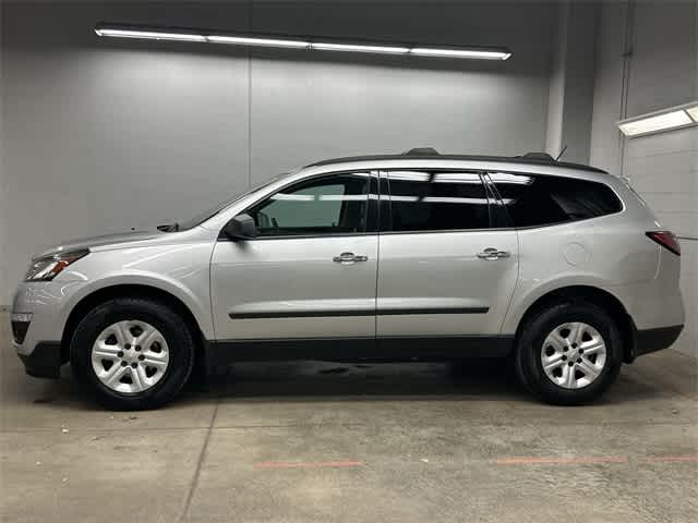 Thumbnail: 2014 Chevrolet Traverse - 2