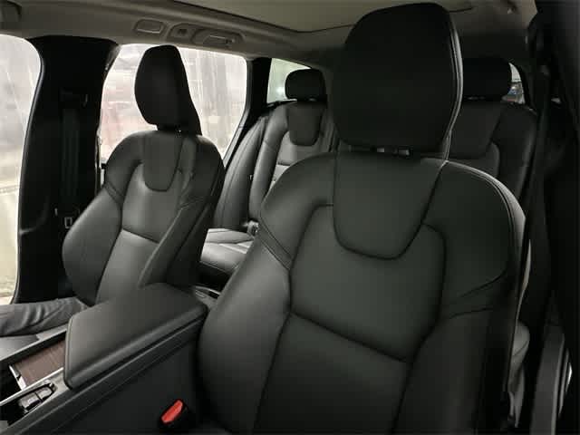 Thumbnail: 2025 Volvo S60 - 17