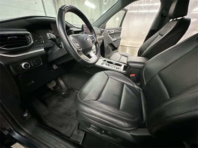Thumbnail: 2022 Ford Explorer - 14