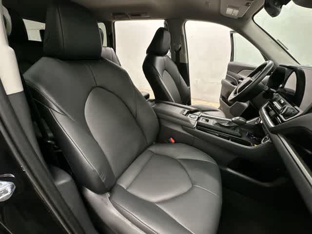 Thumbnail: 2025 Toyota Grand Highlander - 21