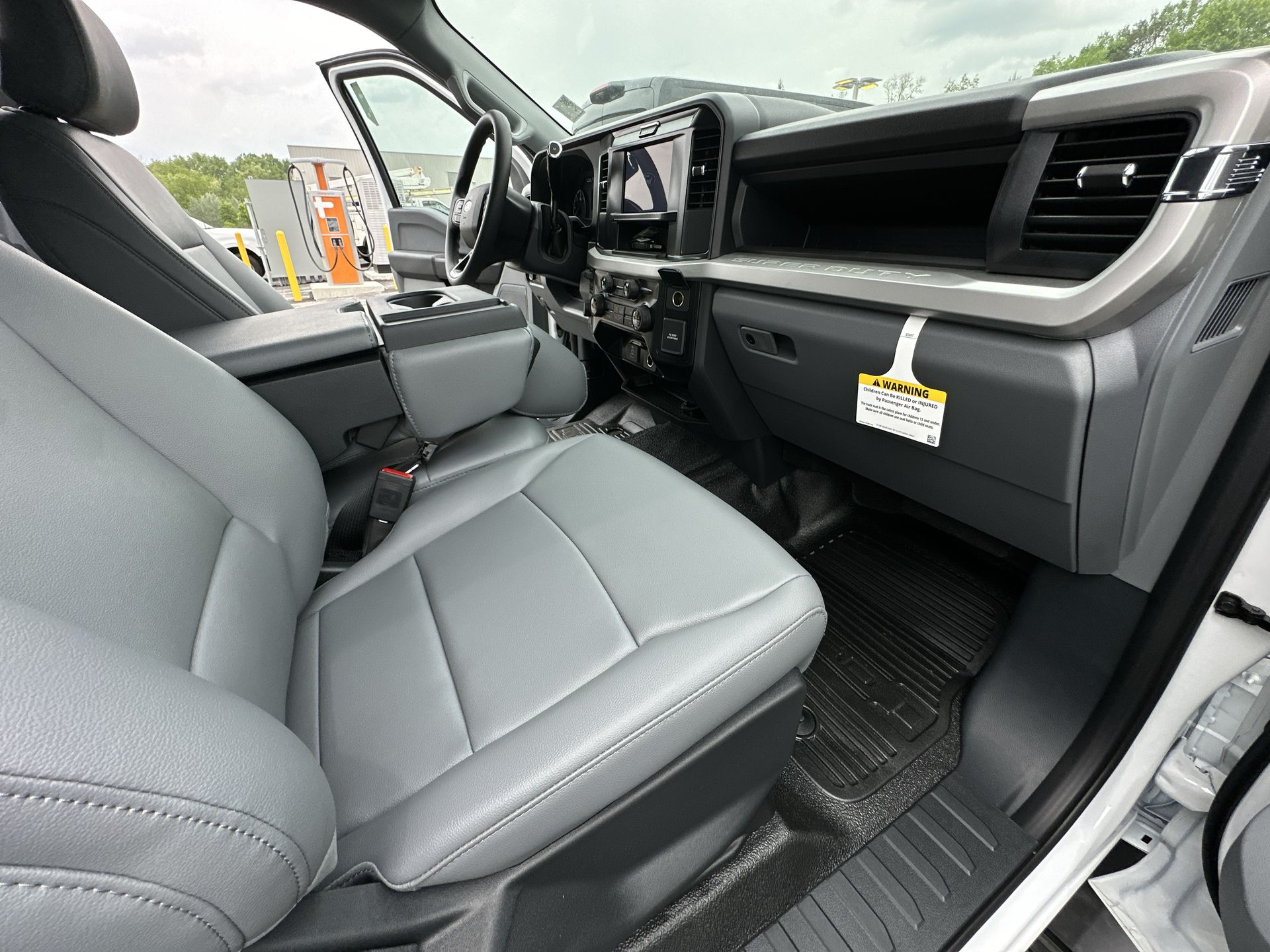 Thumbnail: 2025 Ford Econoline - 17