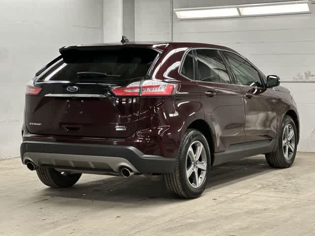 Thumbnail: 2020 Ford Edge - 33