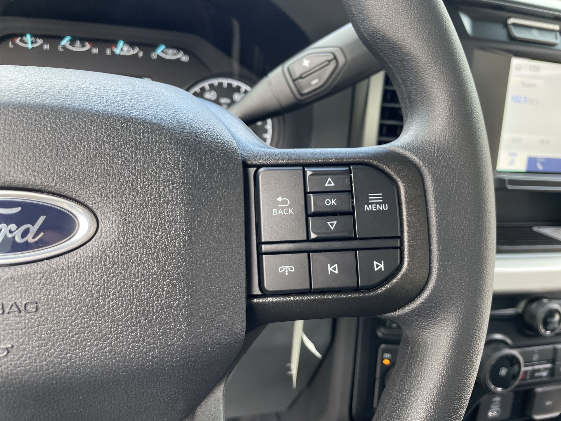 Thumbnail: 2024 Ford Econoline - 9