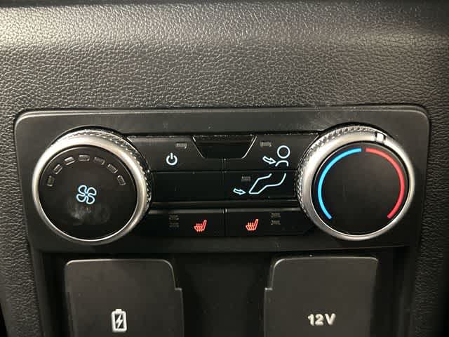 Thumbnail: 2022 Ford Explorer - 19