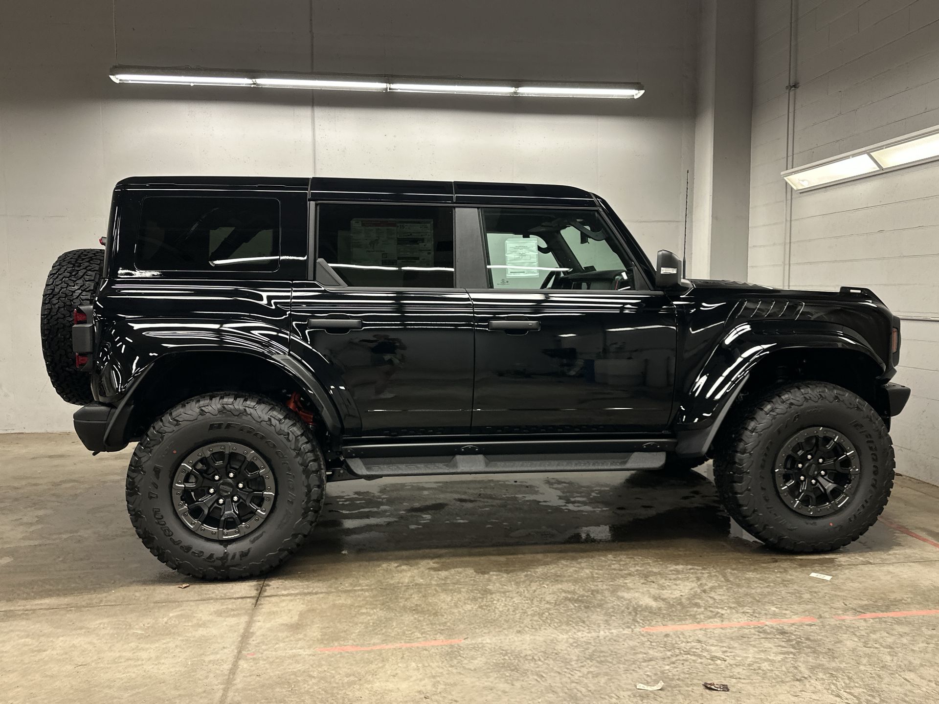 Thumbnail: 2026 Ford Bronco - 3