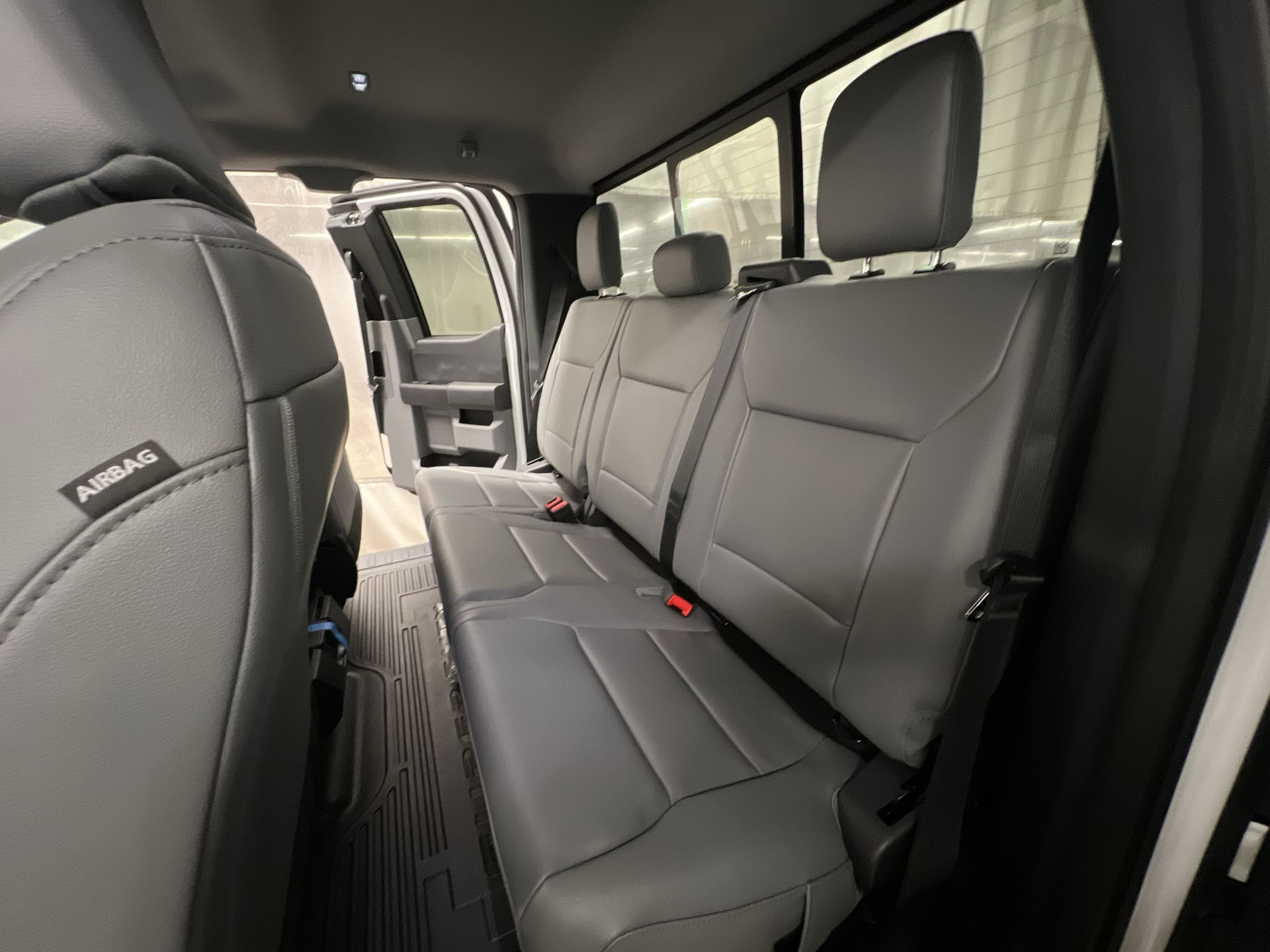 Thumbnail: 2025 Ford Econoline - 15