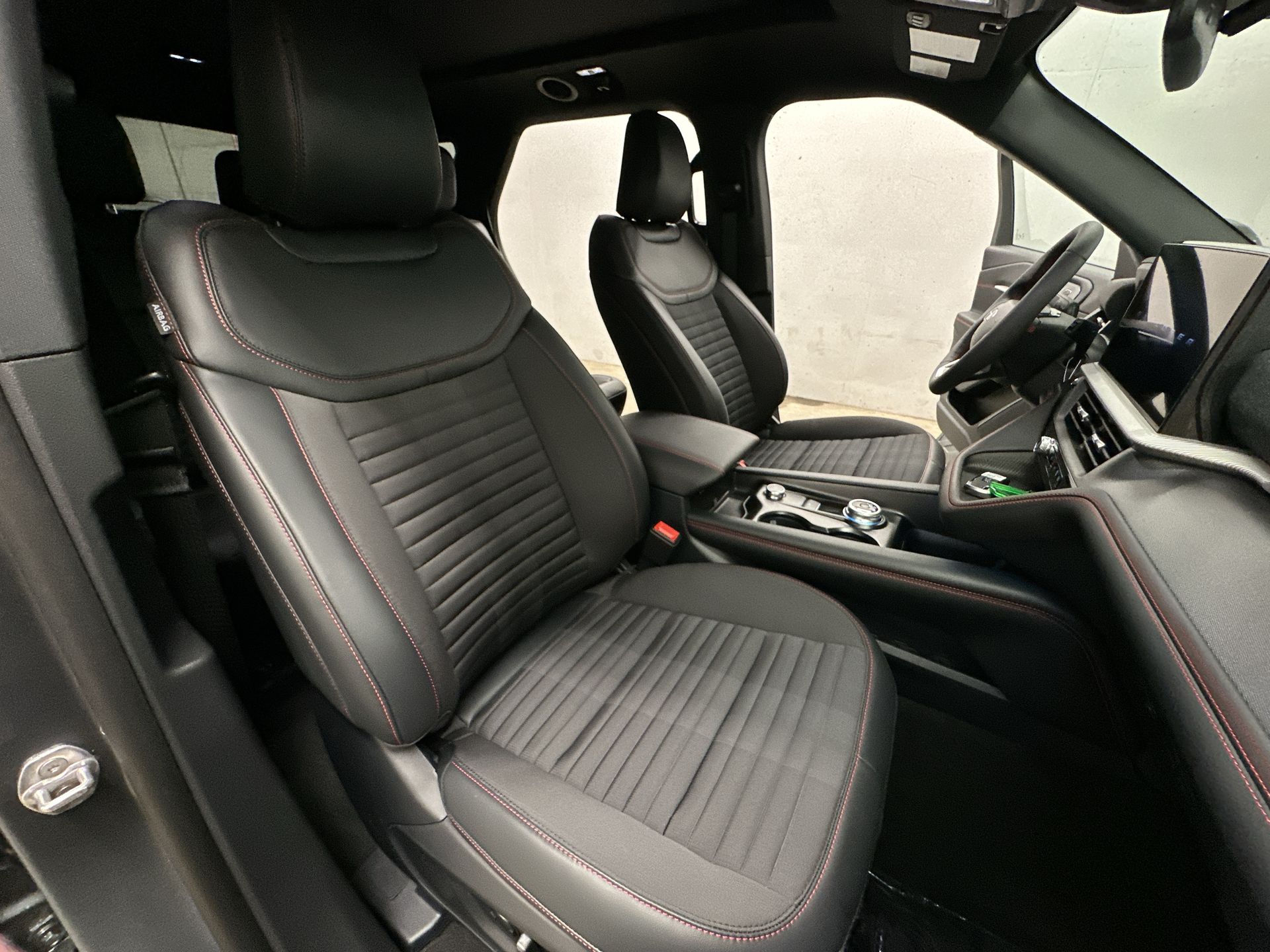 Thumbnail: 2026 Ford Explorer - 22