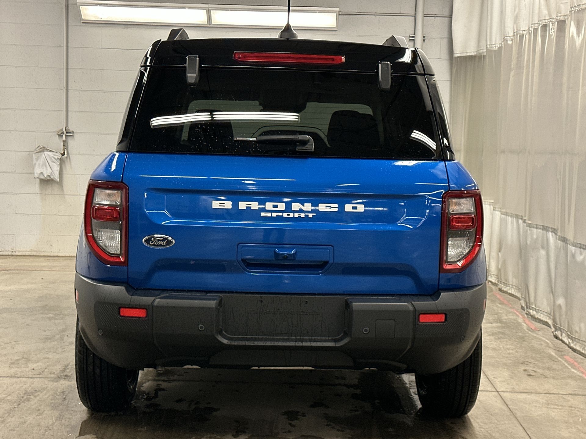 Thumbnail: 2025 Ford Bronco Sport - 4