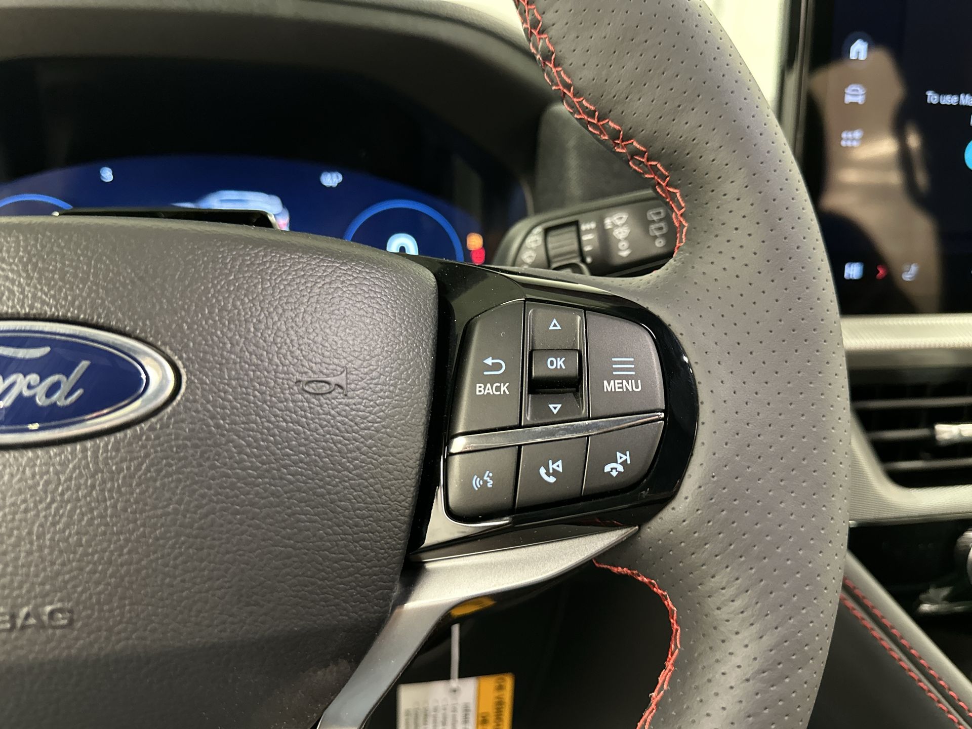 Thumbnail: 2026 Ford Explorer - 9