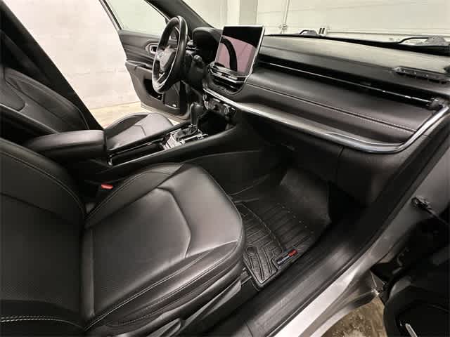 Thumbnail: 2022 Jeep Compass - 22