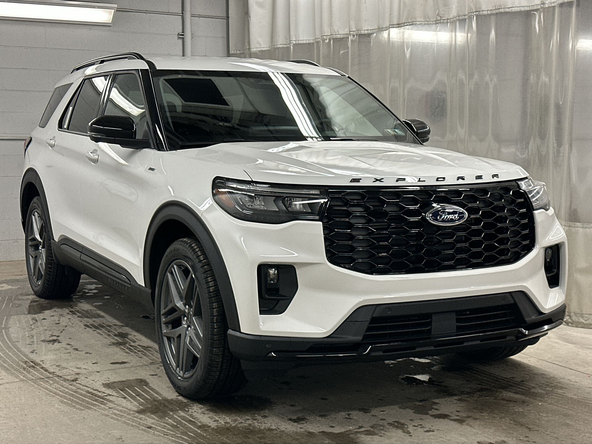 Thumbnail: 2026 Ford Explorer - 31