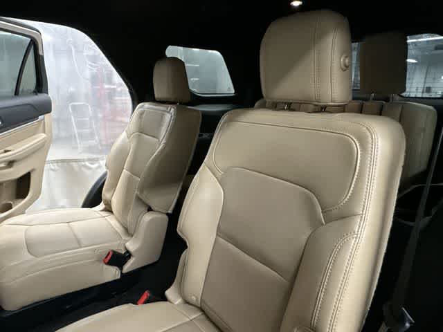 Thumbnail: 2017 Ford Explorer - 18