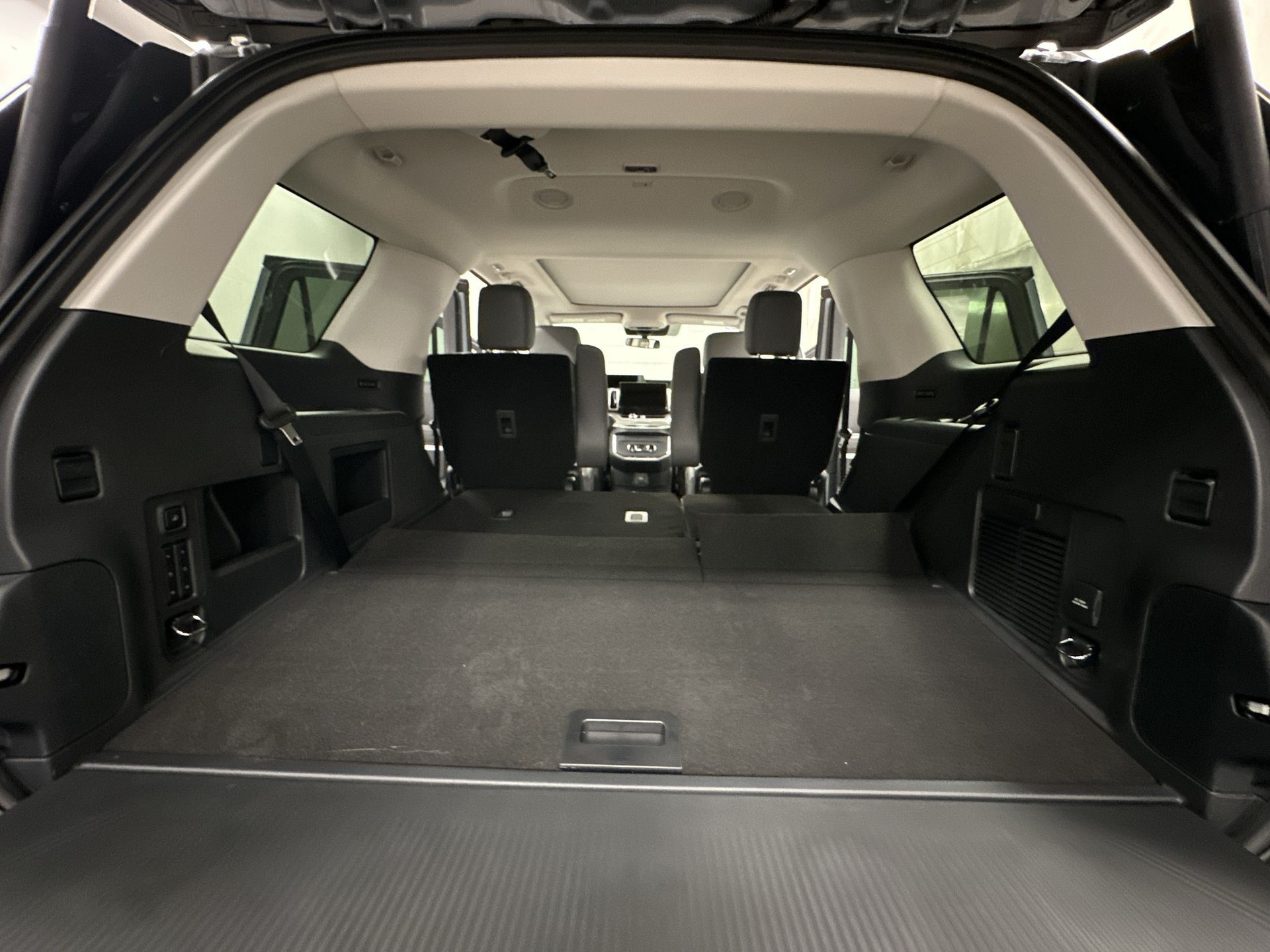 Thumbnail: 2026 Ford Expedition - 25