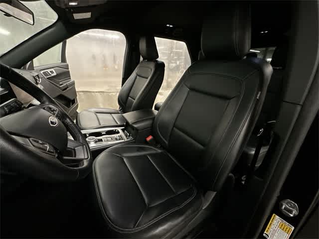 Thumbnail: 2020 Ford Explorer - 16