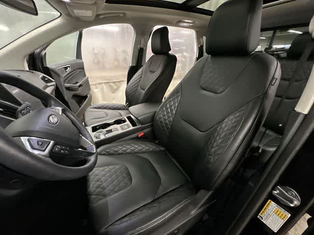 Thumbnail: 2024 Ford Edge - 18