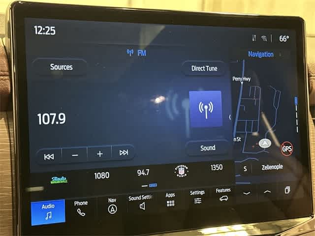 Thumbnail: 2022 Ford Expedition - 12