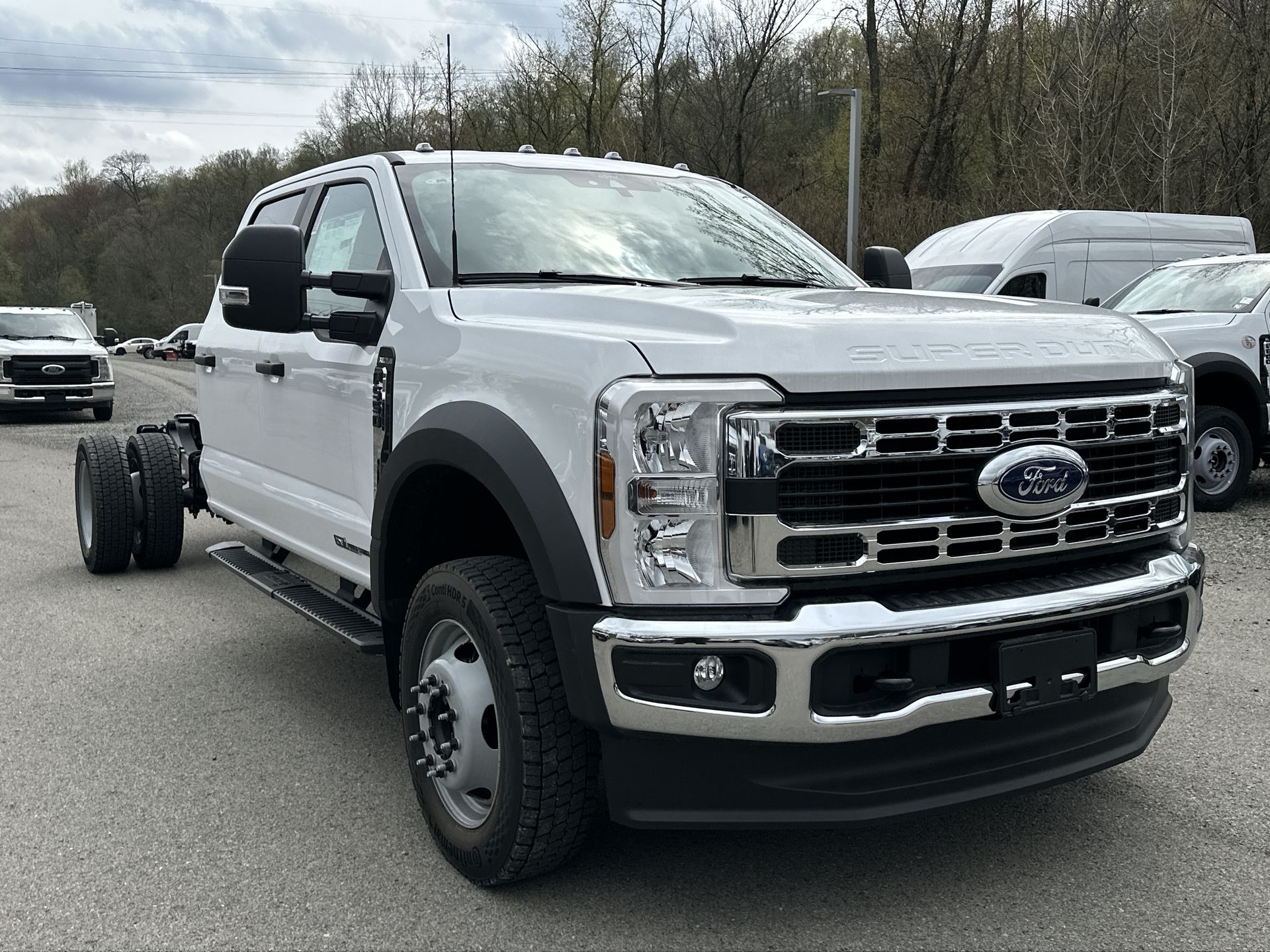 Thumbnail: 2025 Ford Econoline - 25