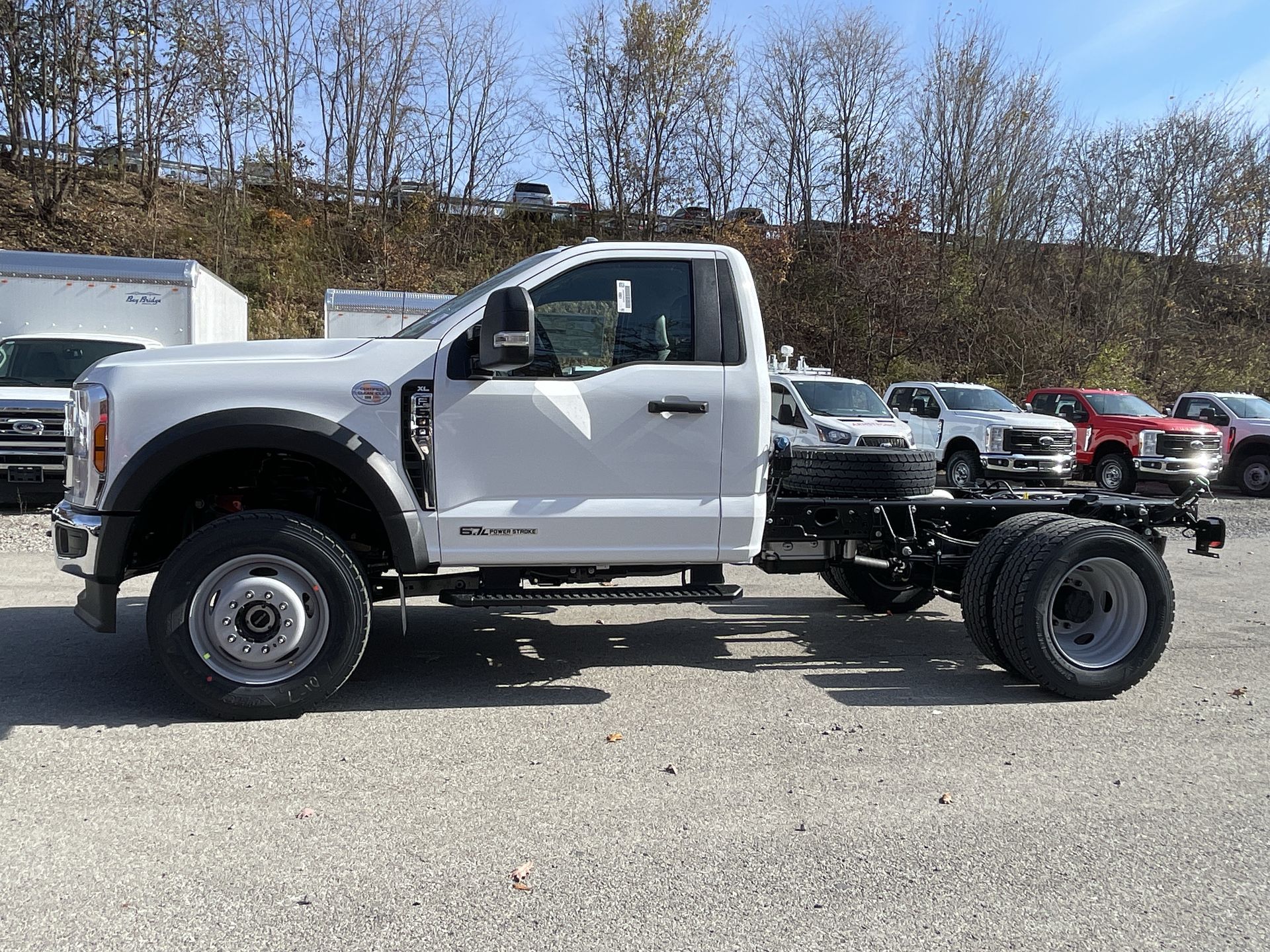 2024 Ford F-600 photo 2